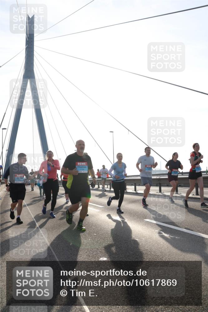 03.10.2026 - Köhlbrandbrückenlauf Tim E. http://msf.ph/oto/10617869 03.10.2026 09:35:51 Position 1 1794 meine-sportfotos.de
