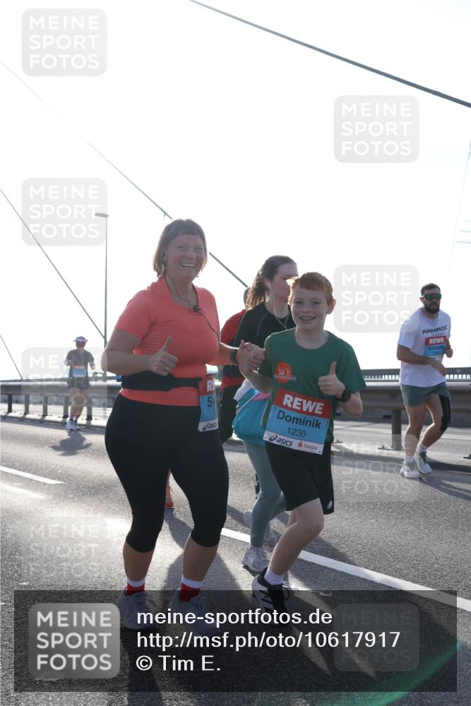 03.10.2026 - Köhlbrandbrückenlauf Tim E. http://msf.ph/oto/10617917 03.10.2026 09:35:55 Position 1 1230 meine-sportfotos.de