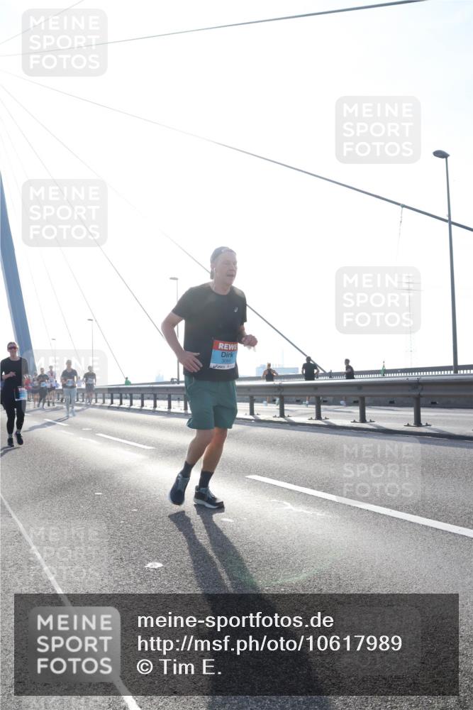 03.10.2026 - Köhlbrandbrückenlauf Tim E. http://msf.ph/oto/10617989 03.10.2026 09:36:00 Position 1  meine-sportfotos.de