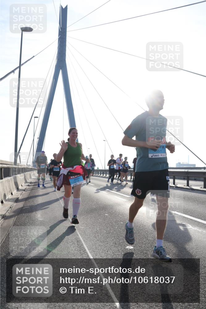 03.10.2026 - Köhlbrandbrückenlauf Tim E. http://msf.ph/oto/10618037 03.10.2026 09:36:05 Position 1 3778, 1571 meine-sportfotos.de