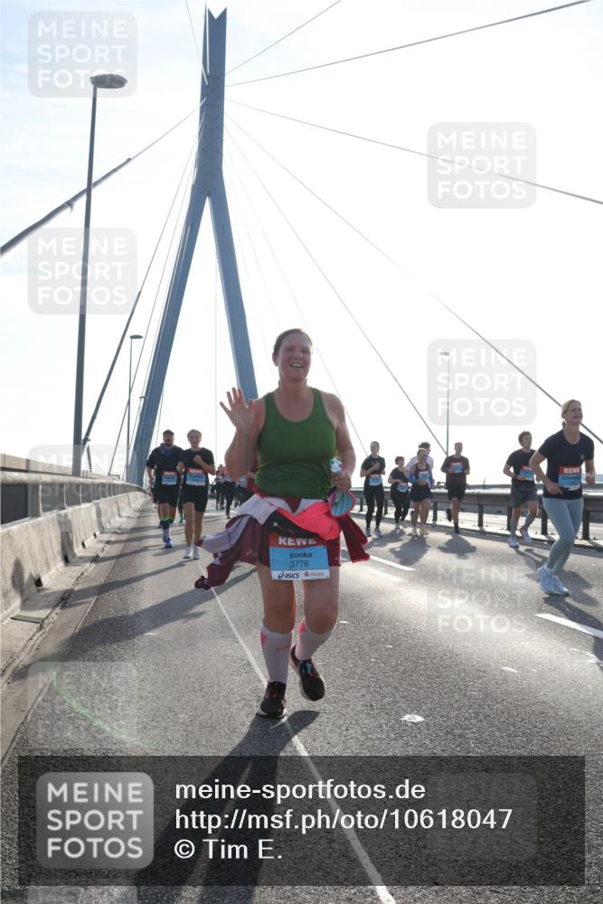 03.10.2026 - Köhlbrandbrückenlauf Tim E. http://msf.ph/oto/10618047 03.10.2026 09:36:05 Position 1 3778 meine-sportfotos.de