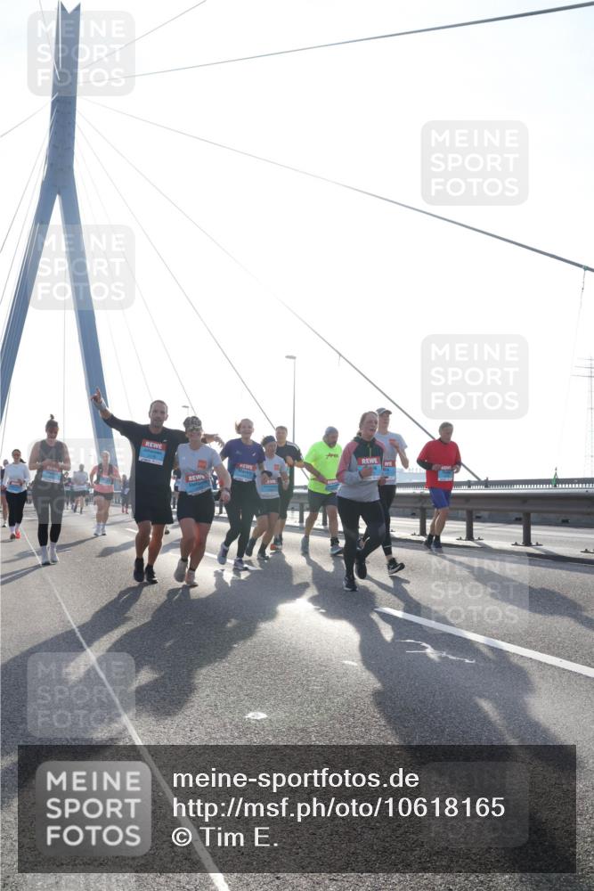 03.10.2026 - Köhlbrandbrückenlauf Tim E. http://msf.ph/oto/10618165 03.10.2026 09:36:13 Position 1  meine-sportfotos.de