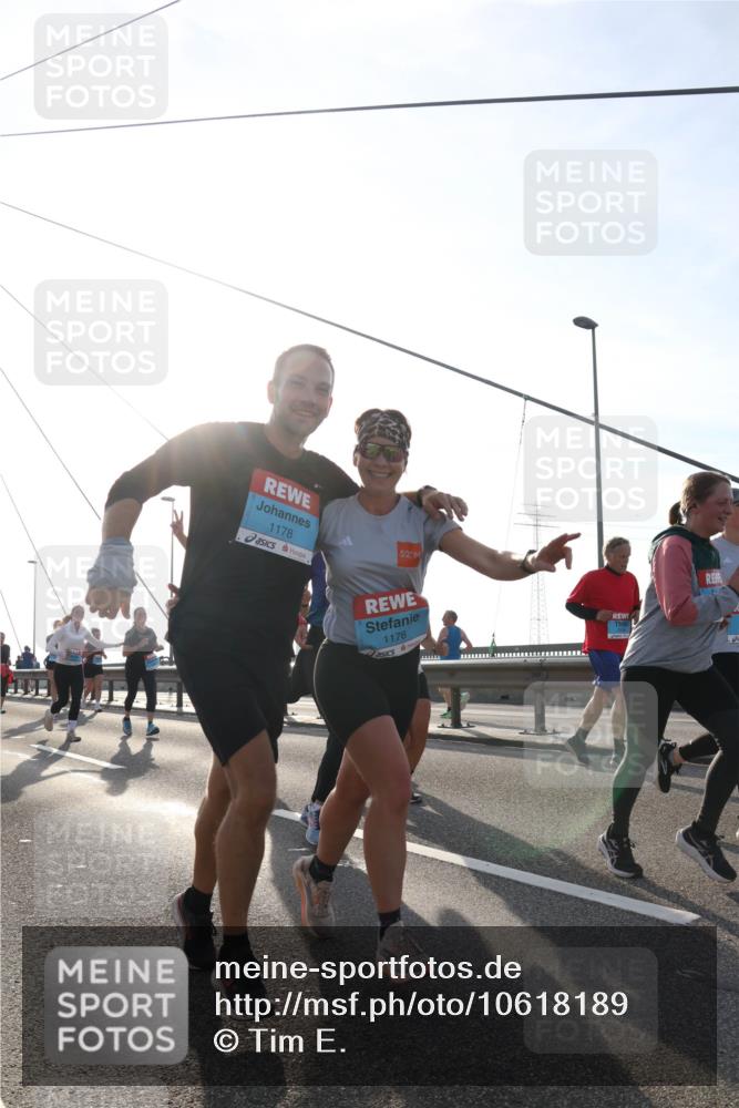 03.10.2026 - Köhlbrandbrückenlauf Tim E. http://msf.ph/oto/10618189 03.10.2026 09:36:15 Position 1 1178, 52, 1176 meine-sportfotos.de
