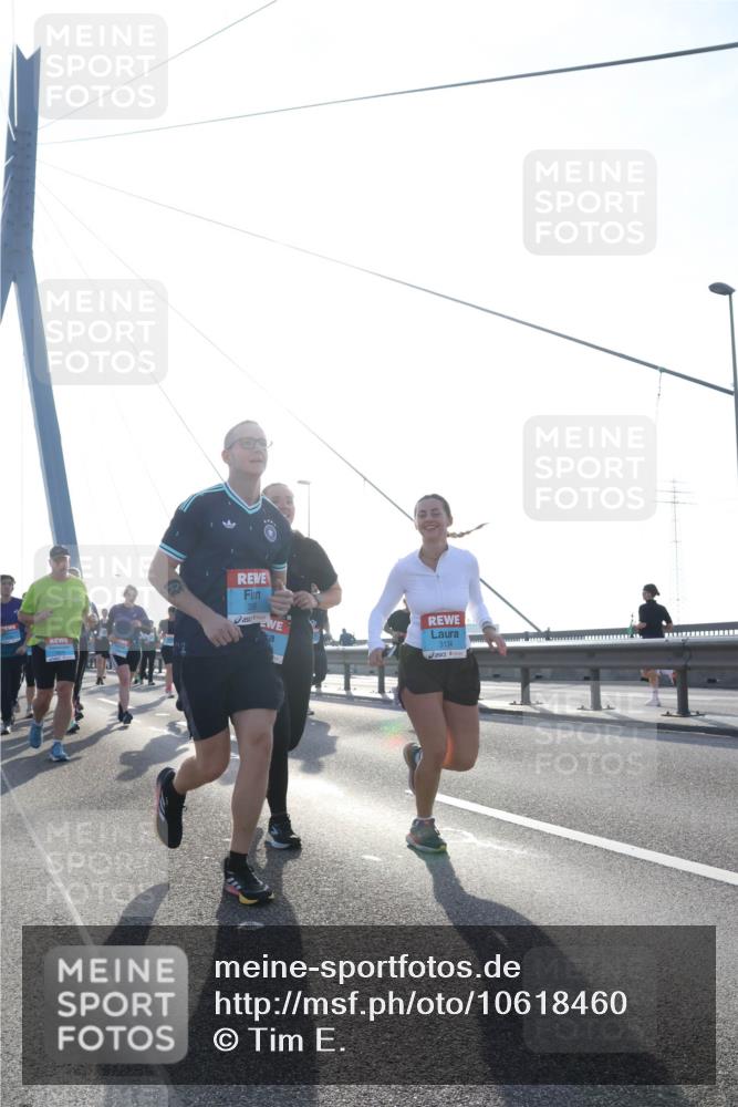 03.10.2026 - Köhlbrandbrückenlauf Tim E. http://msf.ph/oto/10618460 03.10.2026 09:36:34 Position 1 3134 meine-sportfotos.de
