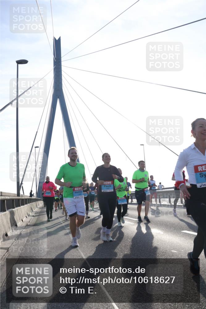 03.10.2026 - Köhlbrandbrückenlauf Tim E. http://msf.ph/oto/10618627 03.10.2026 09:36:48 Position 1 1387 meine-sportfotos.de