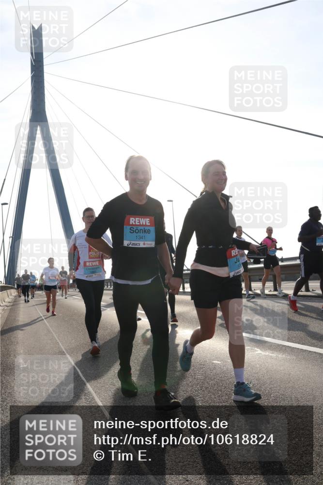03.10.2026 - Köhlbrandbrückenlauf Tim E. http://msf.ph/oto/10618824 03.10.2026 09:36:59 Position 1 1341 meine-sportfotos.de