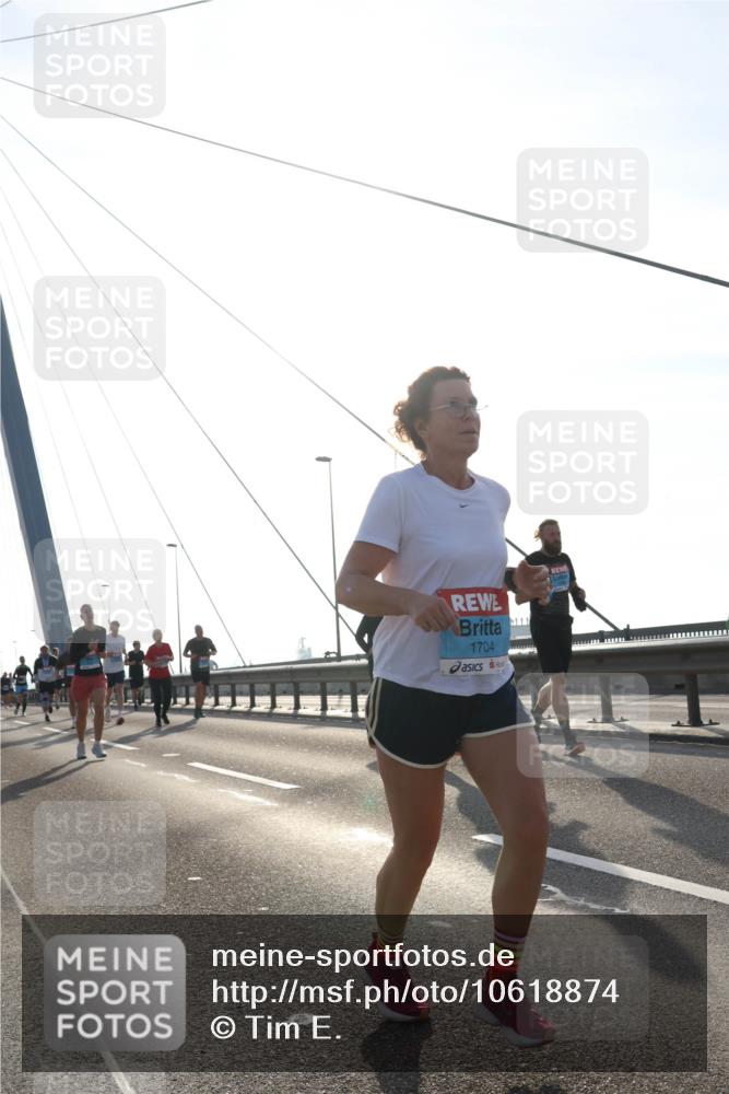 03.10.2026 - Köhlbrandbrückenlauf Tim E. http://msf.ph/oto/10618874 03.10.2026 09:37:03 Position 1 1704 meine-sportfotos.de