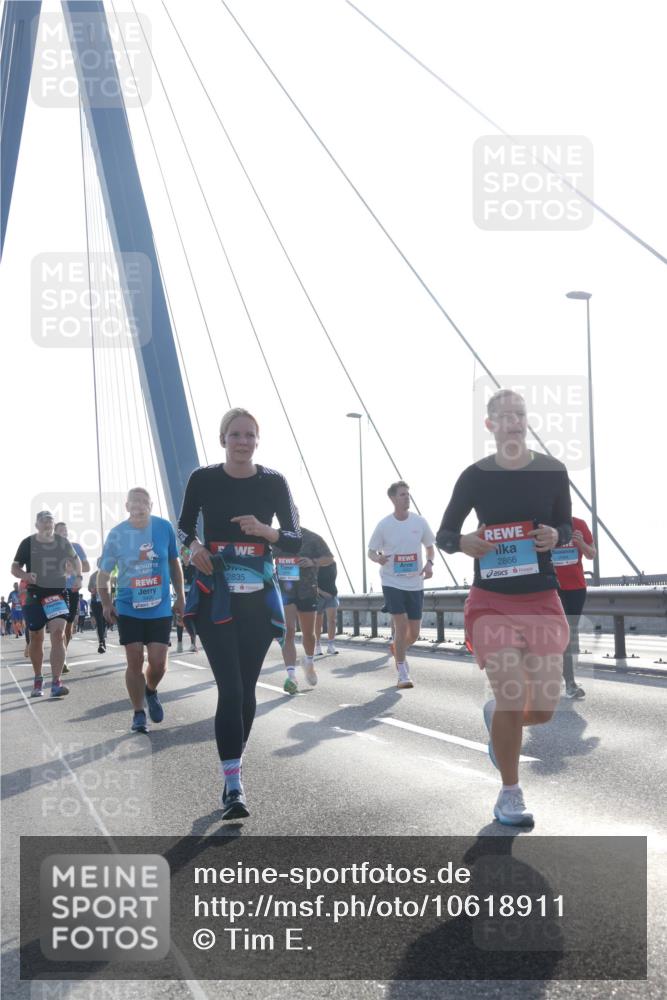 03.10.2026 - Köhlbrandbrückenlauf Tim E. http://msf.ph/oto/10618911 03.10.2026 09:37:05 Position 1 2835, 2866 meine-sportfotos.de