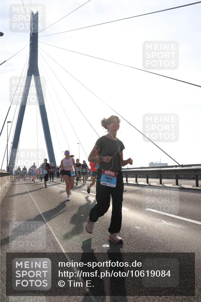 03.10.2026 - Köhlbrandbrückenlauf Tim E. http://msf.ph/oto/10619084 03.10.2026 09:37:17 Position 1 2660 meine-sportfotos.de