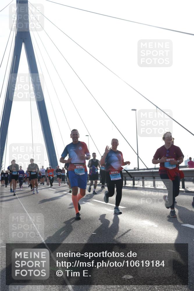 03.10.2026 - Köhlbrandbrückenlauf Tim E. http://msf.ph/oto/10619184 03.10.2026 09:37:23 Position 1 272, 3738 meine-sportfotos.de
