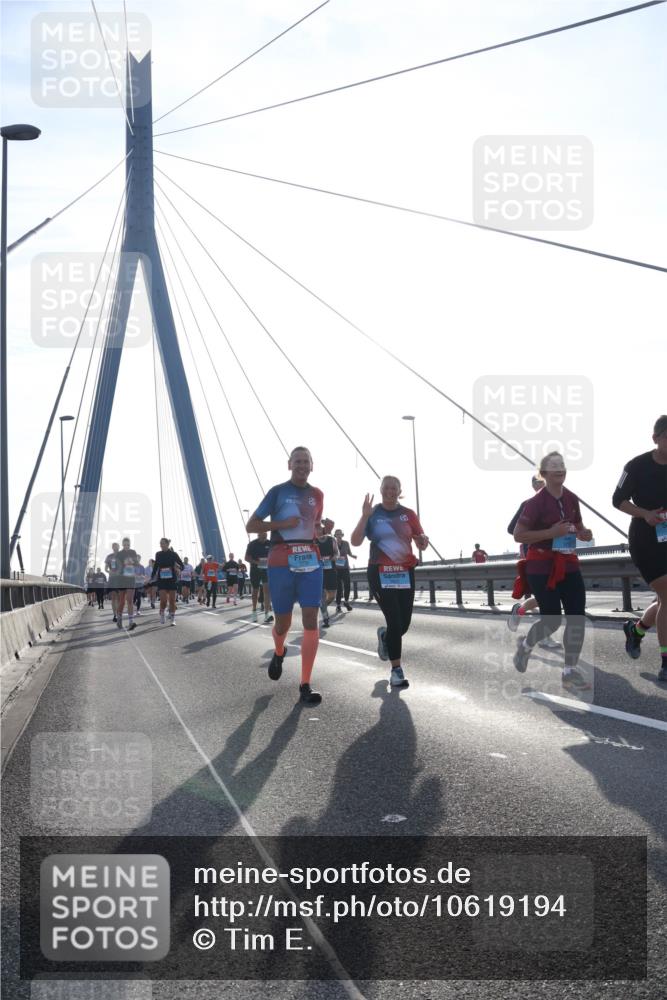 03.10.2026 - Köhlbrandbrückenlauf Tim E. http://msf.ph/oto/10619194 03.10.2026 09:37:24 Position 1  meine-sportfotos.de