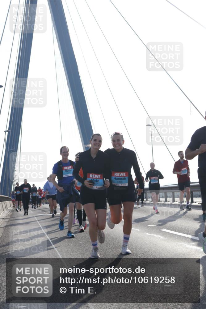 03.10.2026 - Köhlbrandbrückenlauf Tim E. http://msf.ph/oto/10619258 03.10.2026 09:37:27 Position 1 07, 3306 meine-sportfotos.de