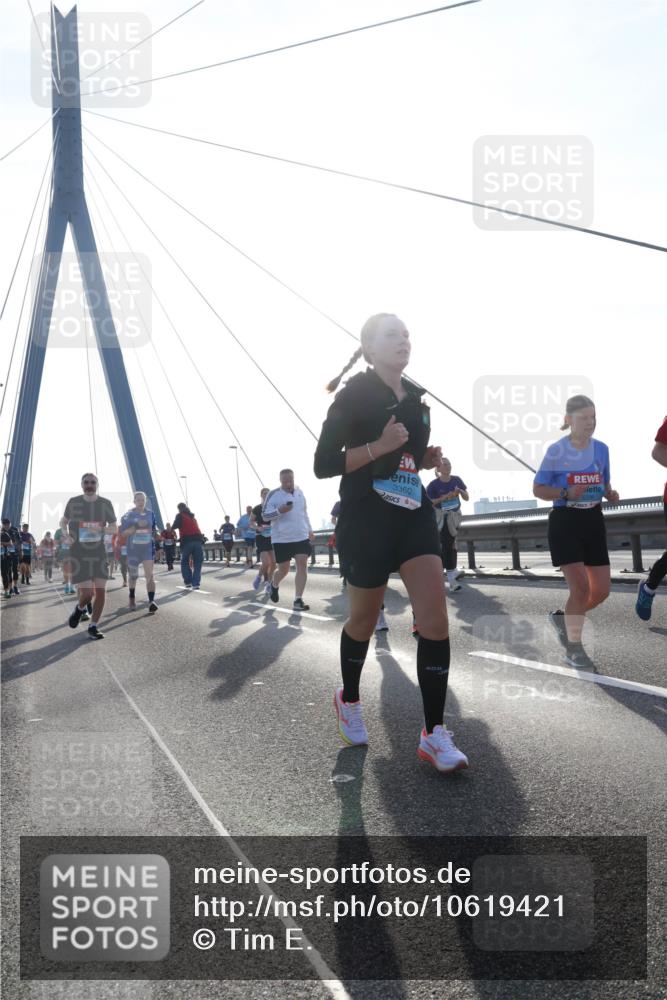 03.10.2026 - Köhlbrandbrückenlauf Tim E. http://msf.ph/oto/10619421 03.10.2026 09:37:40 Position 1 3360 meine-sportfotos.de