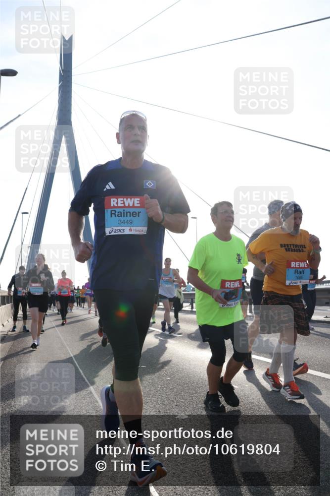 03.10.2026 - Köhlbrandbrückenlauf Tim E. http://msf.ph/oto/10619804 03.10.2026 09:38:11 Position 1 3449, 1686 meine-sportfotos.de