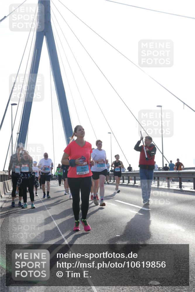 03.10.2026 - Köhlbrandbrückenlauf Tim E. http://msf.ph/oto/10619856 03.10.2026 09:38:15 Position 1 3792 meine-sportfotos.de