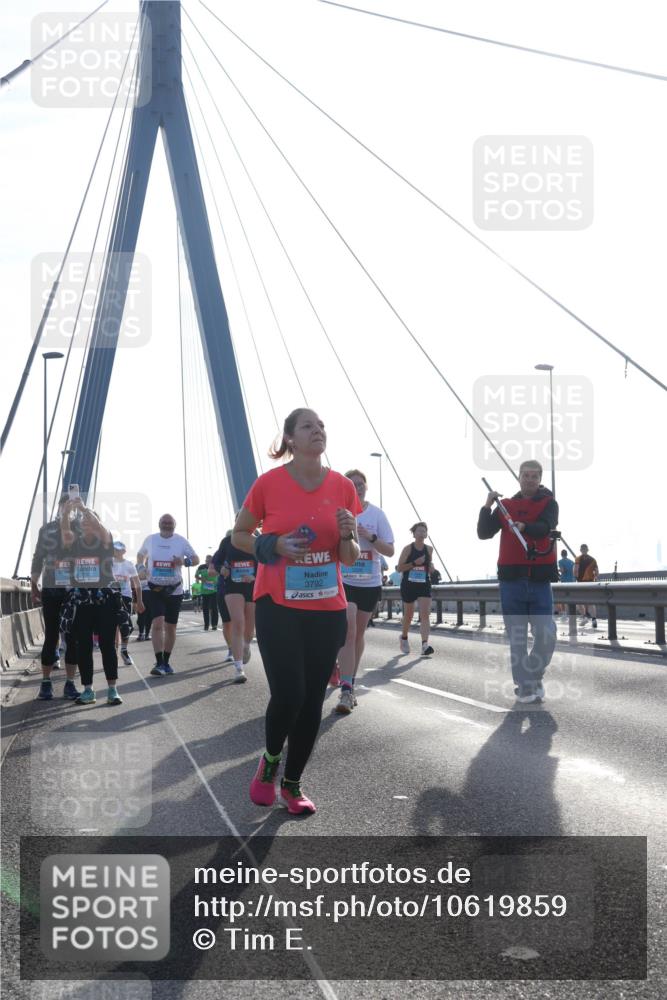 03.10.2026 - Köhlbrandbrückenlauf Tim E. http://msf.ph/oto/10619859 03.10.2026 09:38:15 Position 1 3792 meine-sportfotos.de