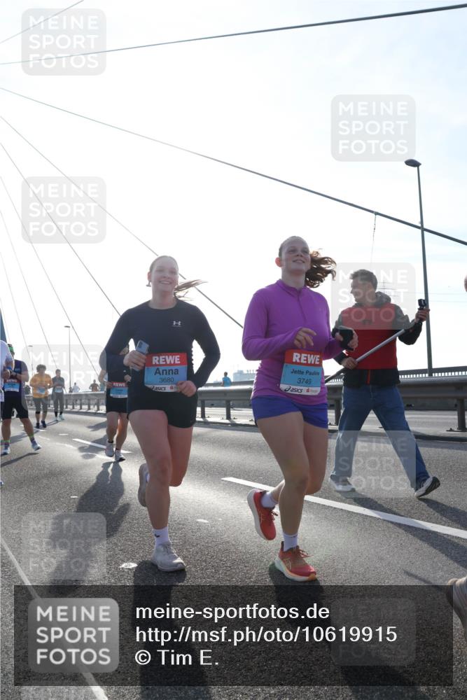 03.10.2026 - Köhlbrandbrückenlauf Tim E. http://msf.ph/oto/10619915 03.10.2026 09:38:18 Position 1 3680, 3749 meine-sportfotos.de