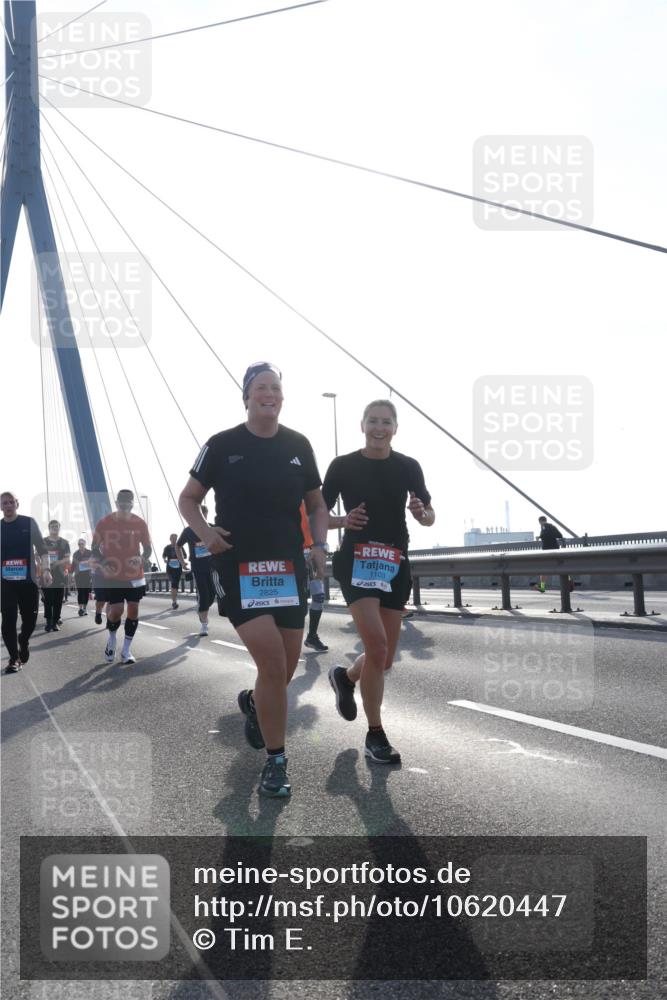 03.10.2026 - Köhlbrandbrückenlauf Tim E. http://msf.ph/oto/10620447 03.10.2026 09:39:02 Position 1 2825, 1103 meine-sportfotos.de