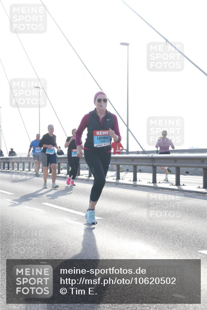 03.10.2026 - Köhlbrandbrückenlauf Tim E. http://msf.ph/oto/10620502 03.10.2026 09:39:09 Position 1 3556 meine-sportfotos.de