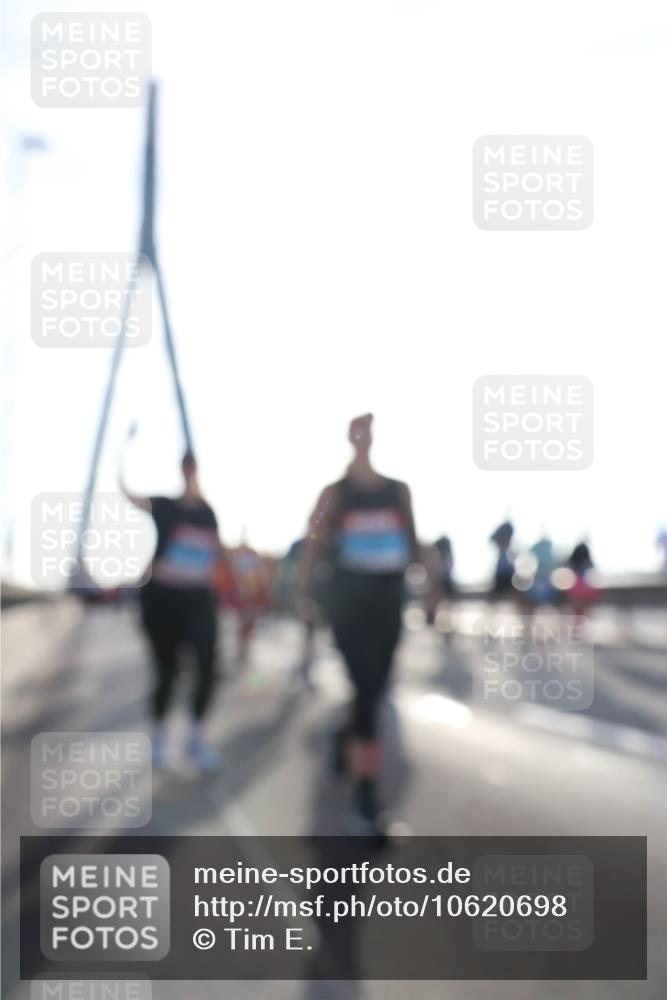 03.10.2026 - Köhlbrandbrückenlauf Tim E. http://msf.ph/oto/10620698 03.10.2026 09:39:33 Position 1  meine-sportfotos.de