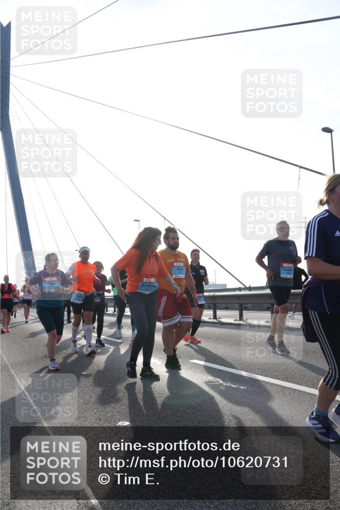03.10.2026 - Köhlbrandbrückenlauf Tim E. http://msf.ph/oto/10620731 03.10.2026 09:39:36 Position 1 3195 meine-sportfotos.de