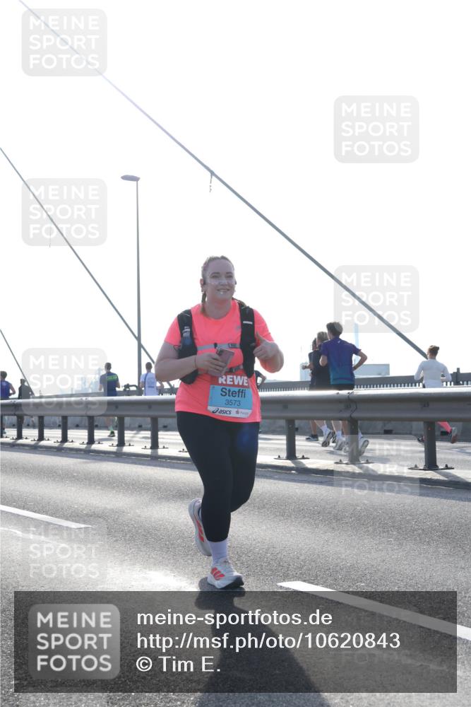 03.10.2026 - Köhlbrandbrückenlauf Tim E. http://msf.ph/oto/10620843 03.10.2026 09:39:46 Position 1 3573 meine-sportfotos.de