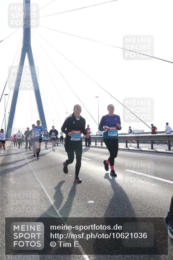03.10.2026 - Köhlbrandbrückenlauf Tim E. http://msf.ph/oto/10621036 03.10.2026 09:40:02 Position 1 3607 meine-sportfotos.de