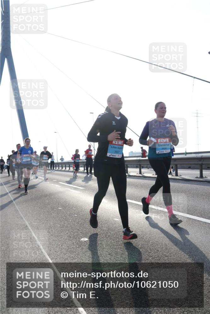 03.10.2026 - Köhlbrandbrückenlauf Tim E. http://msf.ph/oto/10621050 03.10.2026 09:40:03 Position 1 3607, 3606 meine-sportfotos.de