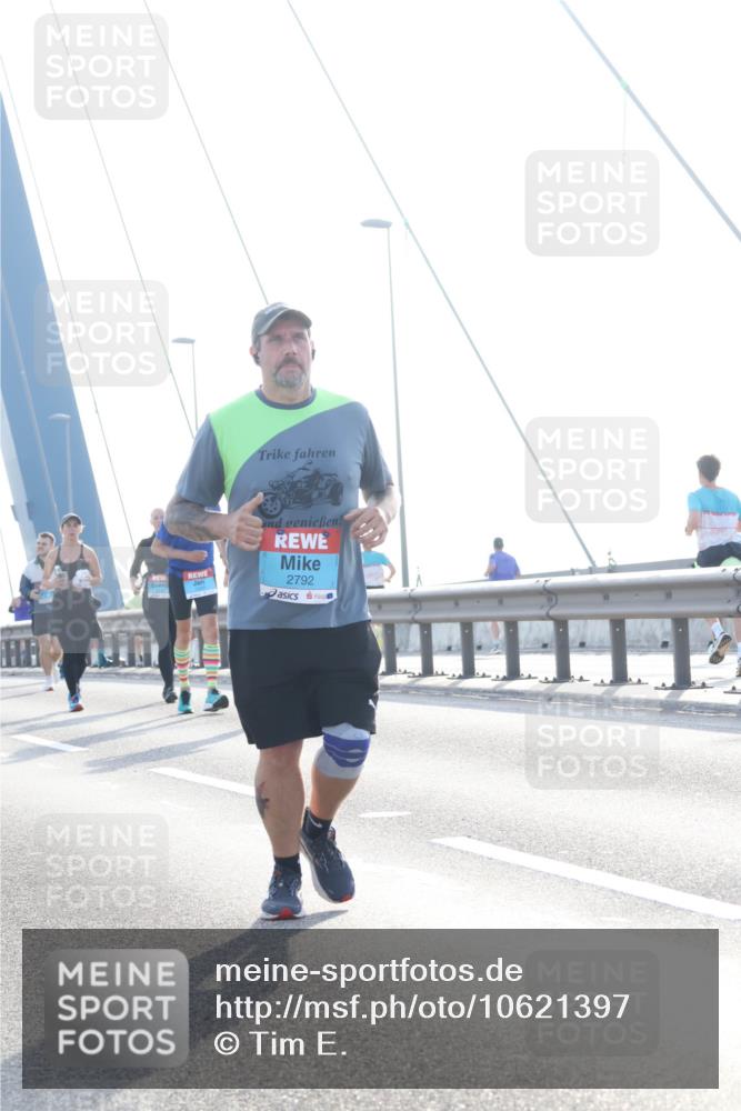 03.10.2026 - Köhlbrandbrückenlauf Tim E. http://msf.ph/oto/10621397 03.10.2026 09:40:37 Position 1 2792 meine-sportfotos.de
