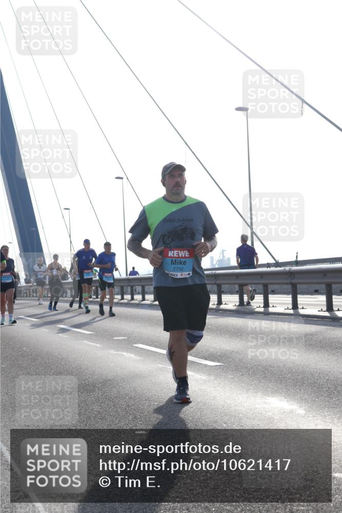 03.10.2026 - Köhlbrandbrückenlauf Tim E. http://msf.ph/oto/10621417 03.10.2026 09:40:38 Position 1 2792 meine-sportfotos.de