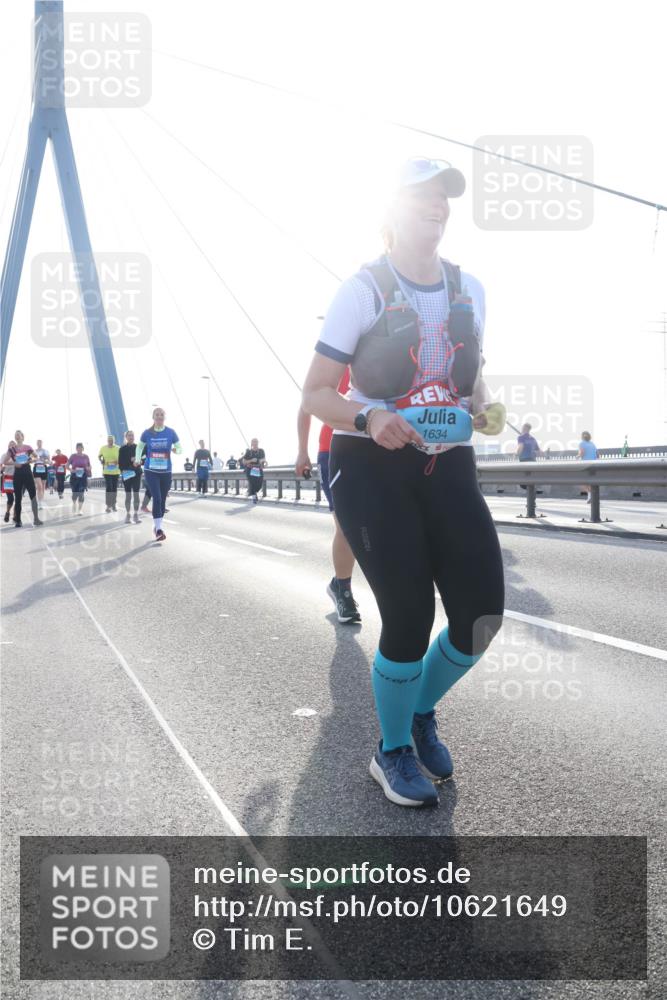 03.10.2026 - Köhlbrandbrückenlauf Tim E. http://msf.ph/oto/10621649 03.10.2026 09:41:05 Position 1 1634 meine-sportfotos.de