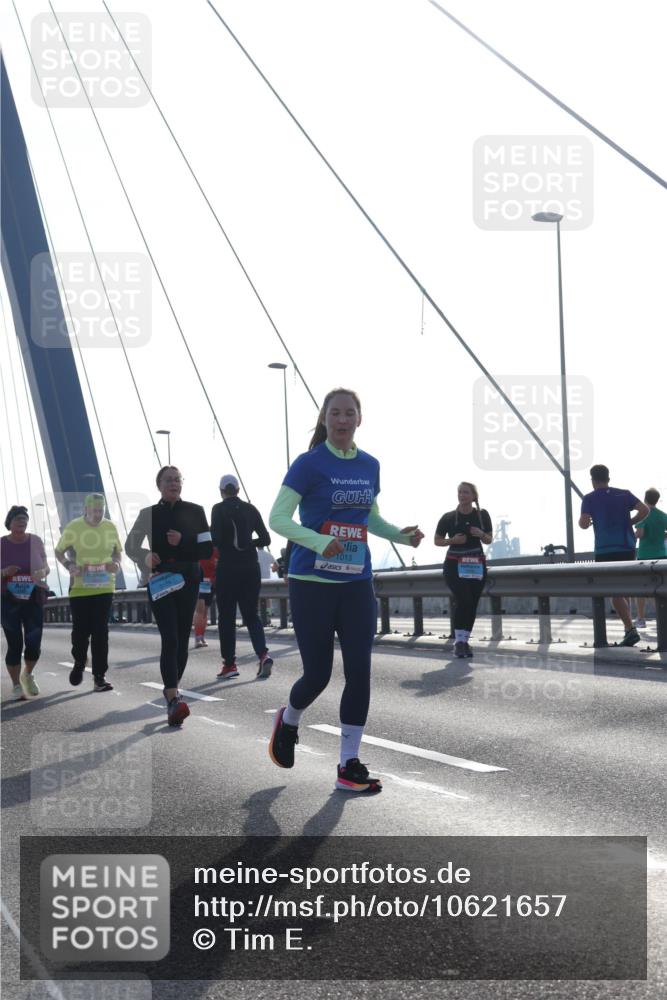 03.10.2026 - Köhlbrandbrückenlauf Tim E. http://msf.ph/oto/10621657 03.10.2026 09:41:06 Position 1 3151, 1013 meine-sportfotos.de