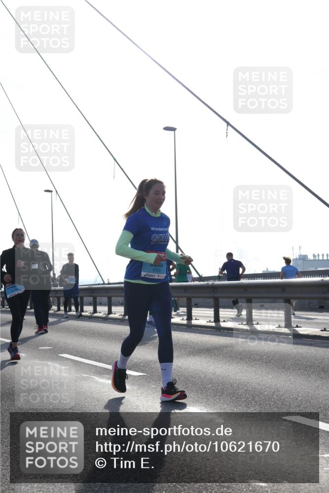 03.10.2026 - Köhlbrandbrückenlauf Tim E. http://msf.ph/oto/10621670 03.10.2026 09:41:07 Position 1 3151, 1013 meine-sportfotos.de