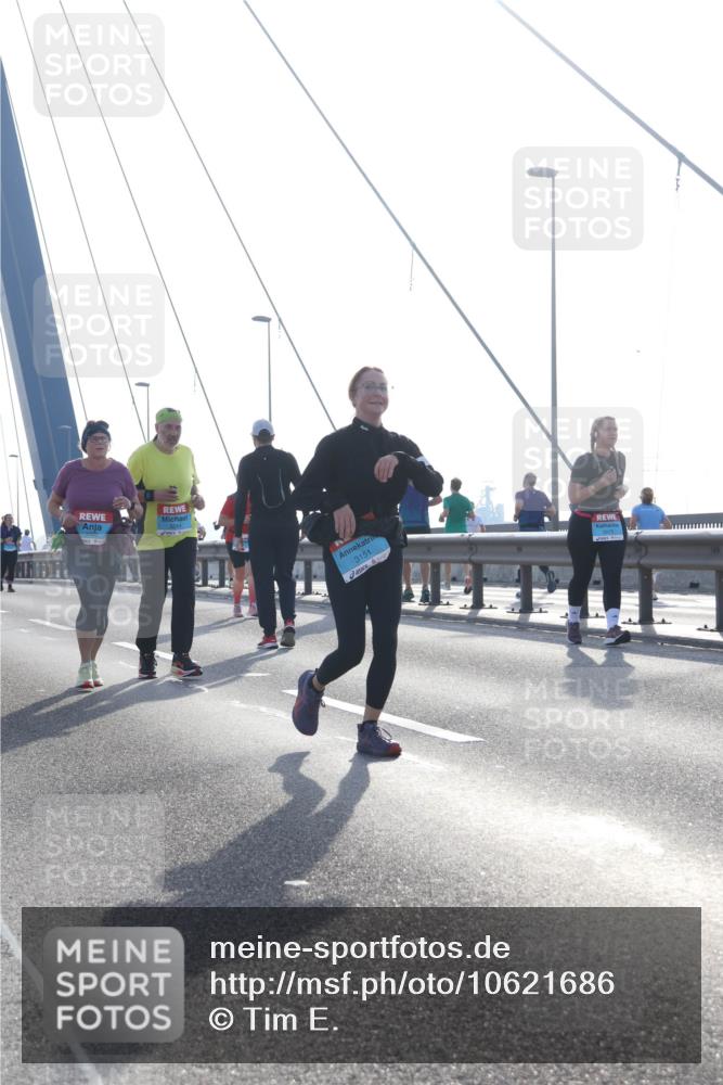 03.10.2026 - Köhlbrandbrückenlauf Tim E. http://msf.ph/oto/10621686 03.10.2026 09:41:08 Position 1 3151 meine-sportfotos.de