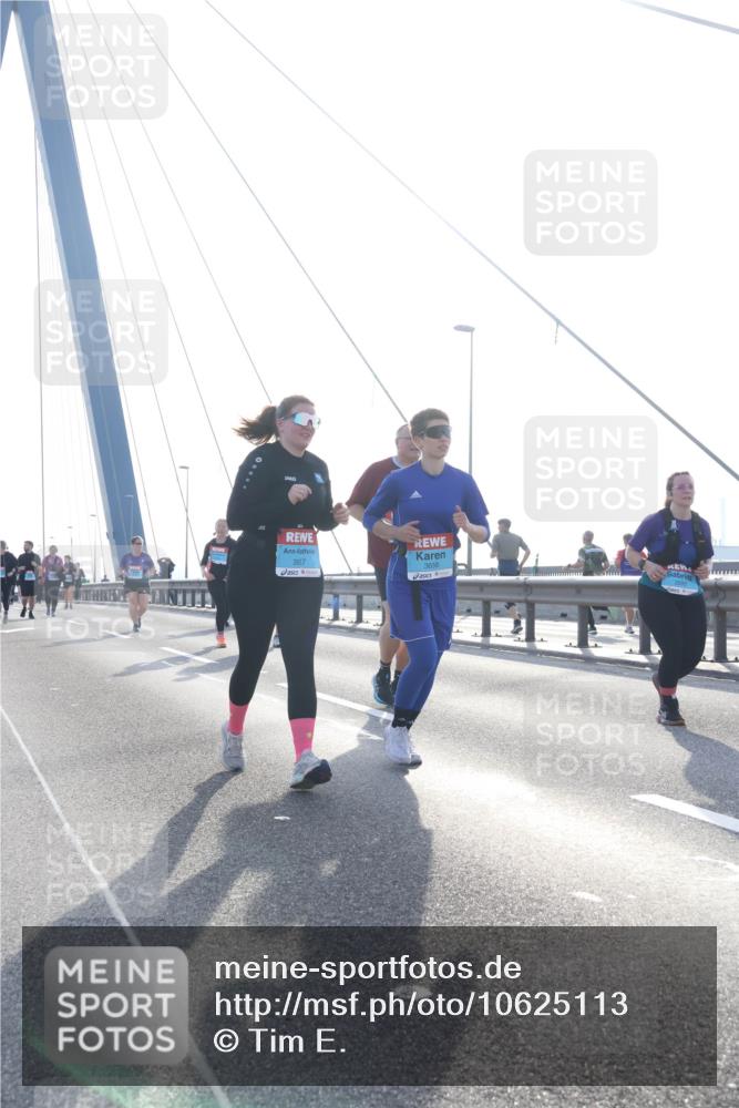 03.10.2026 - Köhlbrandbrückenlauf Tim E. http://msf.ph/oto/10625113 03.10.2026 09:41:25 Position 1 3657, 3656, 1 meine-sportfotos.de