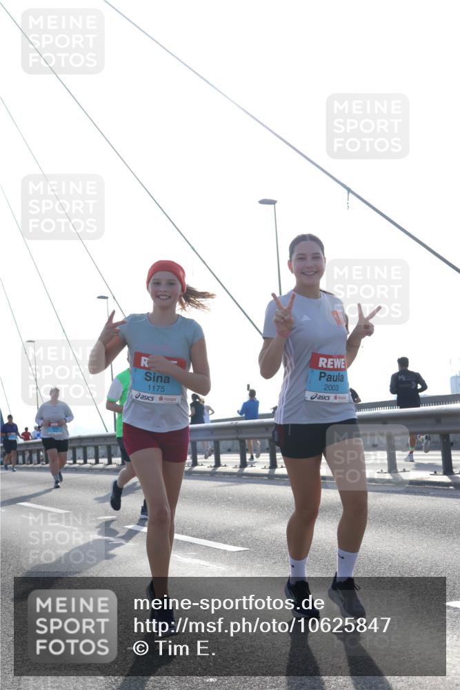 03.10.2026 - Köhlbrandbrückenlauf Tim E. http://msf.ph/oto/10625847 03.10.2026 09:42:29 Position 1 1175, 2003 meine-sportfotos.de