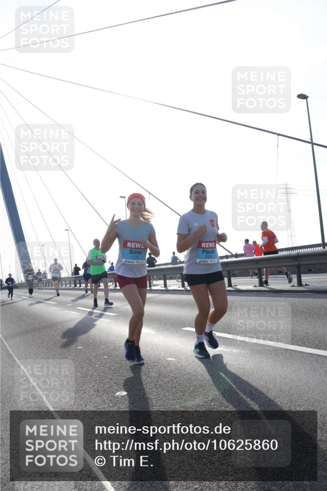 03.10.2026 - Köhlbrandbrückenlauf Tim E. http://msf.ph/oto/10625860 03.10.2026 09:42:29 Position 1 2003, 1175 meine-sportfotos.de