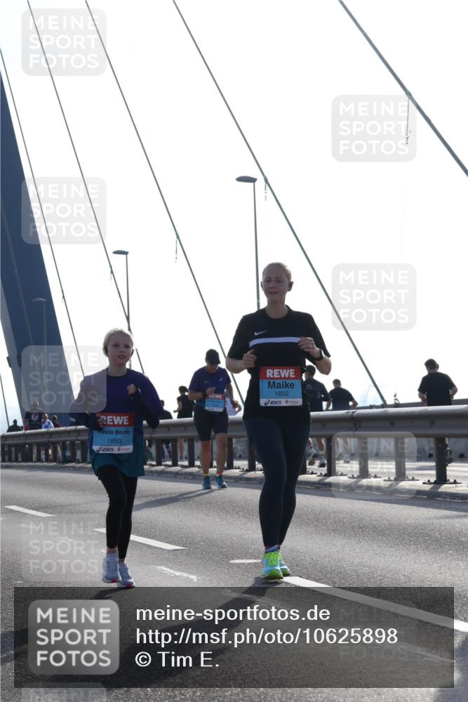 03.10.2026 - Köhlbrandbrückenlauf Tim E. http://msf.ph/oto/10625898 03.10.2026 09:42:34 Position 1 1893, 1892 meine-sportfotos.de