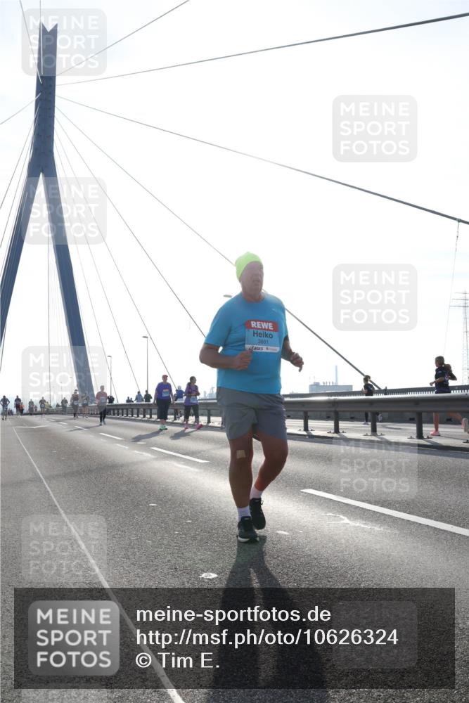 03.10.2026 - Köhlbrandbrückenlauf Tim E. http://msf.ph/oto/10626324 03.10.2026 09:43:27 Position 1 3661 meine-sportfotos.de