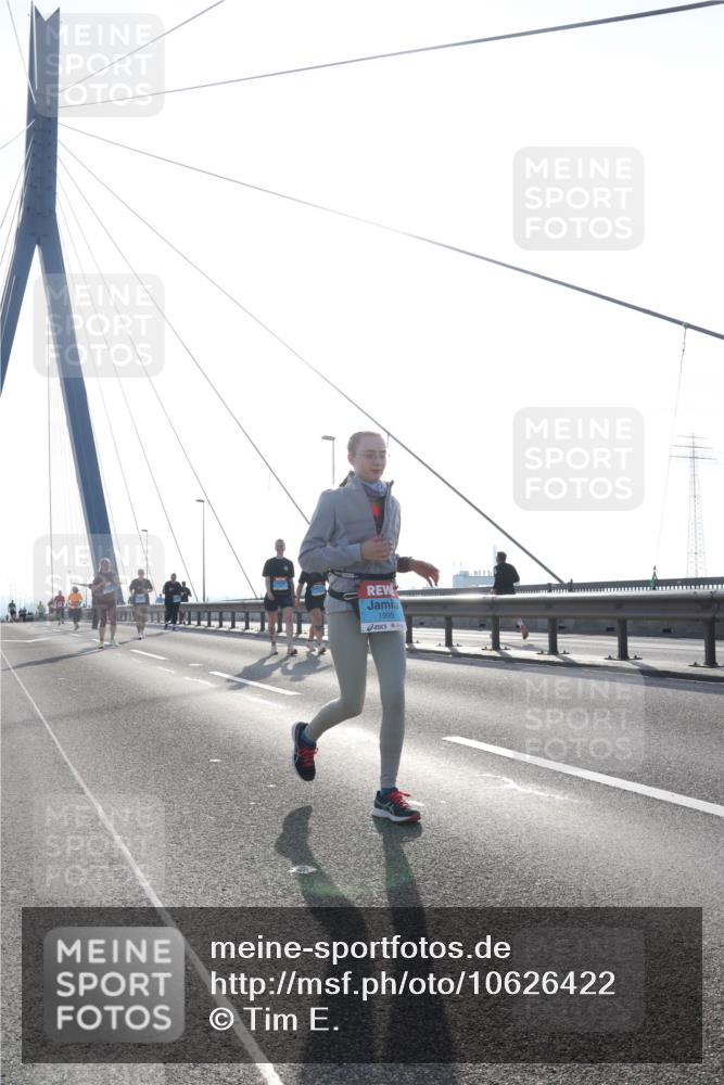 03.10.2026 - Köhlbrandbrückenlauf Tim E. http://msf.ph/oto/10626422 03.10.2026 09:43:44 Position 1 1995 meine-sportfotos.de