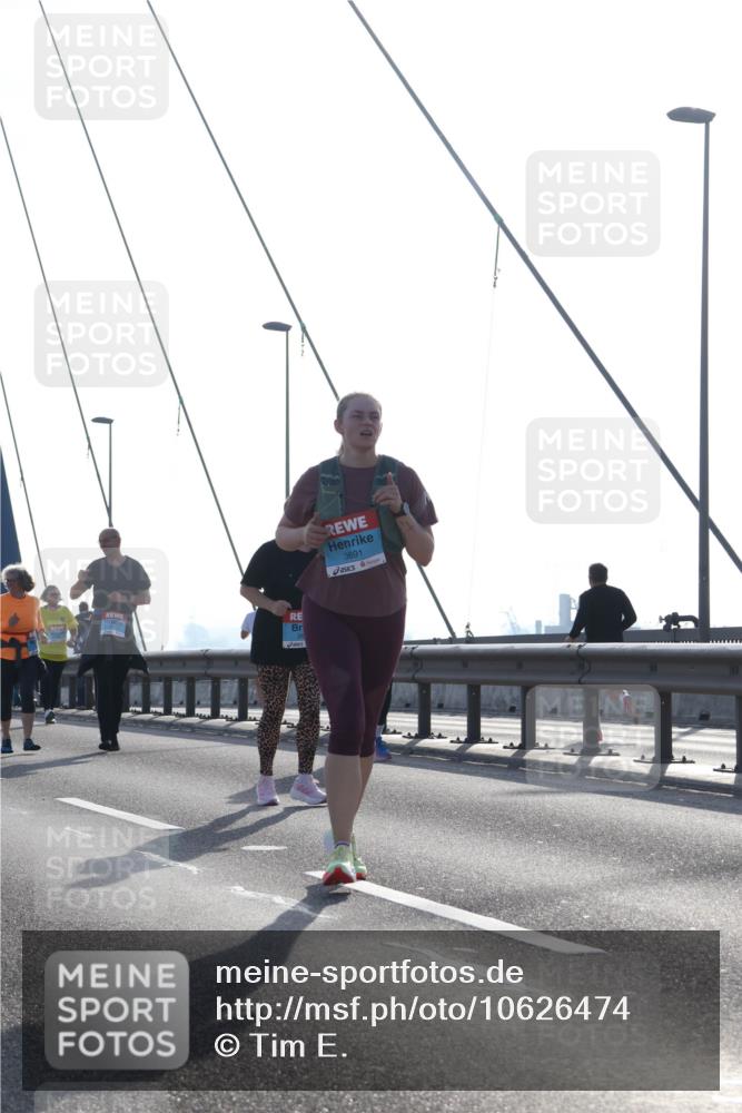 03.10.2026 - Köhlbrandbrückenlauf Tim E. http://msf.ph/oto/10626474 03.10.2026 09:43:48 Position 1 3691 meine-sportfotos.de