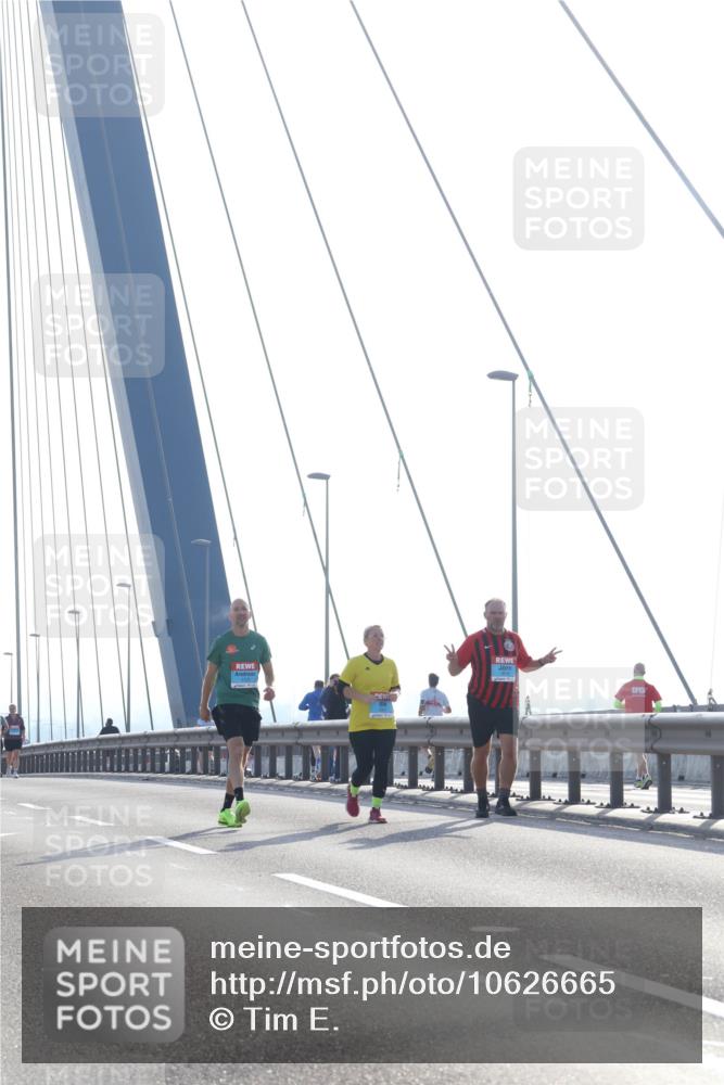03.10.2026 - Köhlbrandbrückenlauf Tim E. http://msf.ph/oto/10626665 03.10.2026 09:44:08 Position 1  meine-sportfotos.de