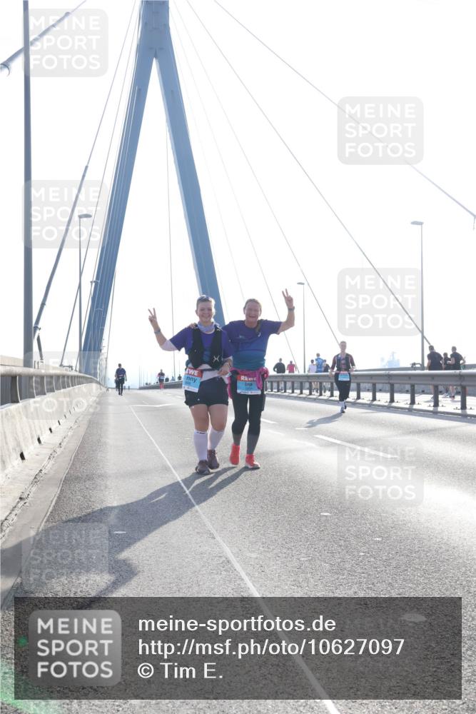 03.10.2026 - Köhlbrandbrückenlauf Tim E. http://msf.ph/oto/10627097 03.10.2026 09:45:40 Position 1  meine-sportfotos.de