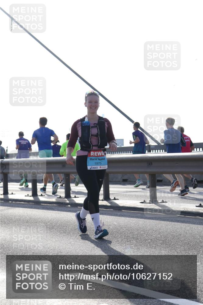 03.10.2026 - Köhlbrandbrückenlauf Tim E. http://msf.ph/oto/10627152 03.10.2026 09:45:45 Position 1 2026, 1975 meine-sportfotos.de