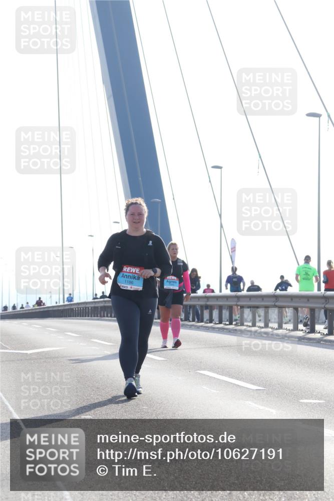 03.10.2026 - Köhlbrandbrückenlauf Tim E. http://msf.ph/oto/10627191 03.10.2026 09:46:01 Position 1 1186 meine-sportfotos.de