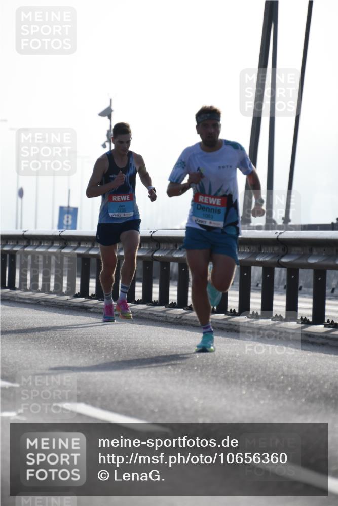 03.10.2026 - Köhlbrandbrückenlauf LenaG. http://msf.ph/oto/10656360 03.10.2026 09:16:58 Position 1 3735, 1063 meine-sportfotos.de