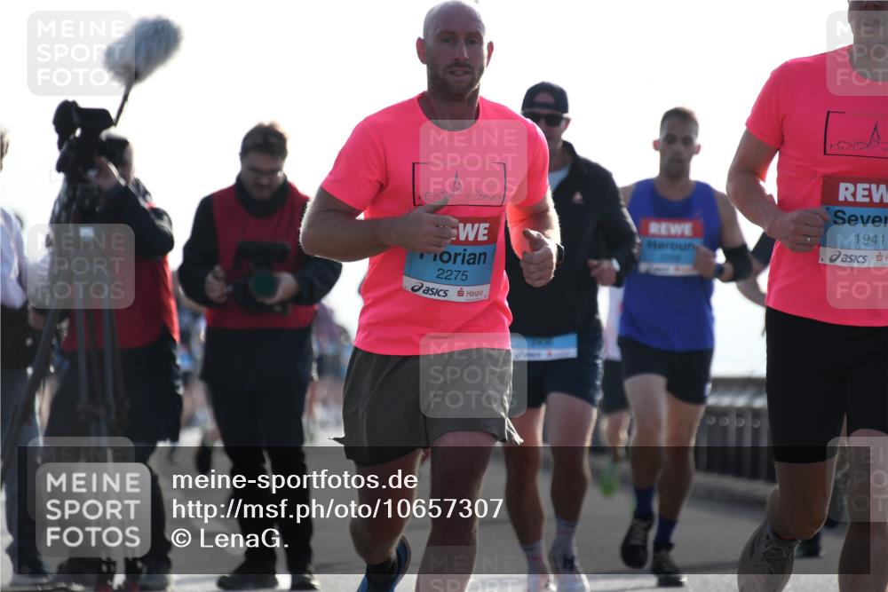 03.10.2026 - Köhlbrandbrückenlauf LenaG. http://msf.ph/oto/10657307 03.10.2026 09:22:05 Position 1 2275, 1941 meine-sportfotos.de