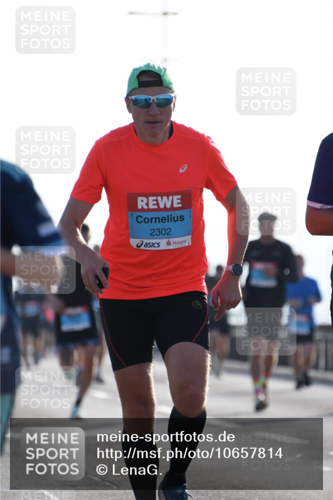 03.10.2026 - Köhlbrandbrückenlauf LenaG. http://msf.ph/oto/10657814 03.10.2026 09:25:07 Position 1 2302 meine-sportfotos.de