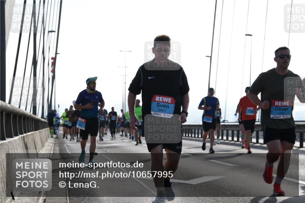 03.10.2026 - Köhlbrandbrückenlauf LenaG. http://msf.ph/oto/10657995 03.10.2026 09:26:08 Position 1 2401, 1151 meine-sportfotos.de