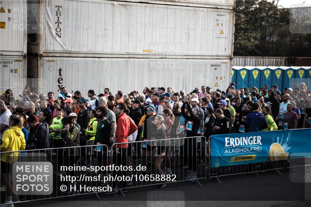 03.10.2026 - Köhlbrandbrückenlauf H.Heesch http://msf.ph/oto/10658882 03.10.2026 09:00:10 Ziel  meine-sportfotos.de